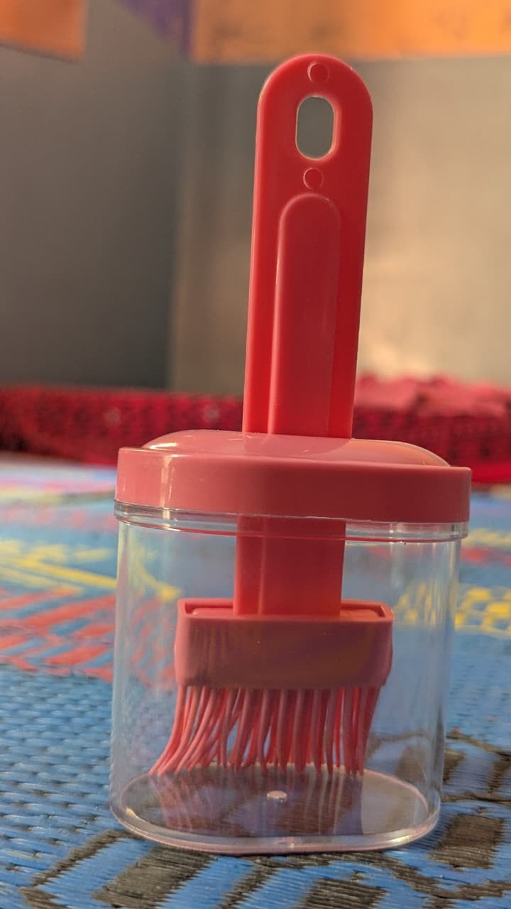 Silicone BBQ Oil Brush Bottle – Oil Dispenser & Basting Brush for Cooking, Grilling & Baking
