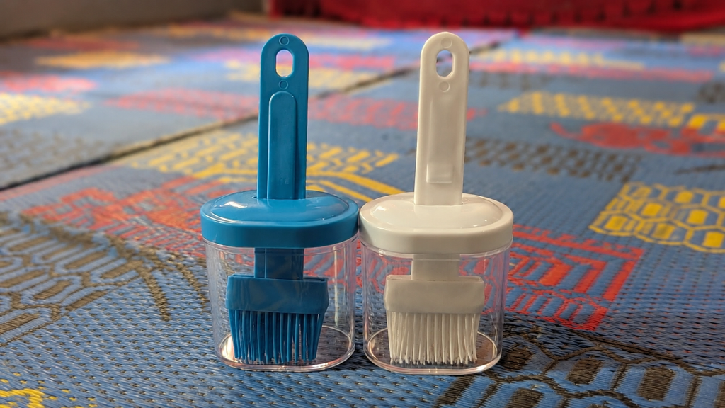 Silicone BBQ Oil Brush Bottle – Oil Dispenser & Basting Brush for Cooking, Grilling & Baking